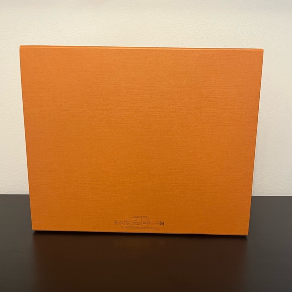 🛍️Louis Vuitton Box 14.5” x 12” x 3” - Picture 3 of 7